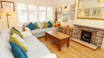 Cottage | Living area