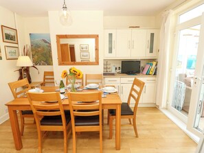 Cottage | Dining - 32 Cranleigh Close (Bournemouth)