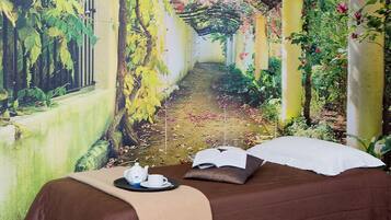 1 bedroom, in-room safe, desk, blackout curtains