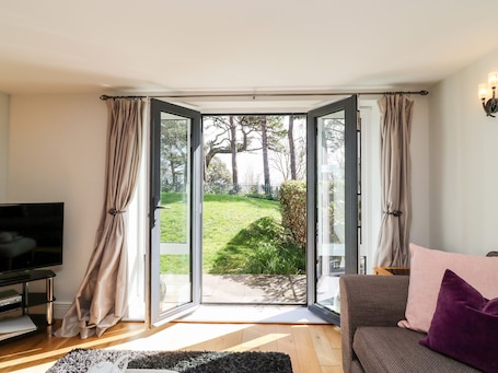 ์ฝํฐ์ง | ๋ด๋ถ