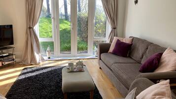 Cottage | Living area