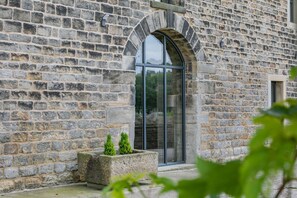 Cottage | Interior - Top Barn (Sowerby Bridge)