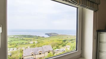 Cottage | 1 bedroom, individually decorated, individually furnished, free WiFi