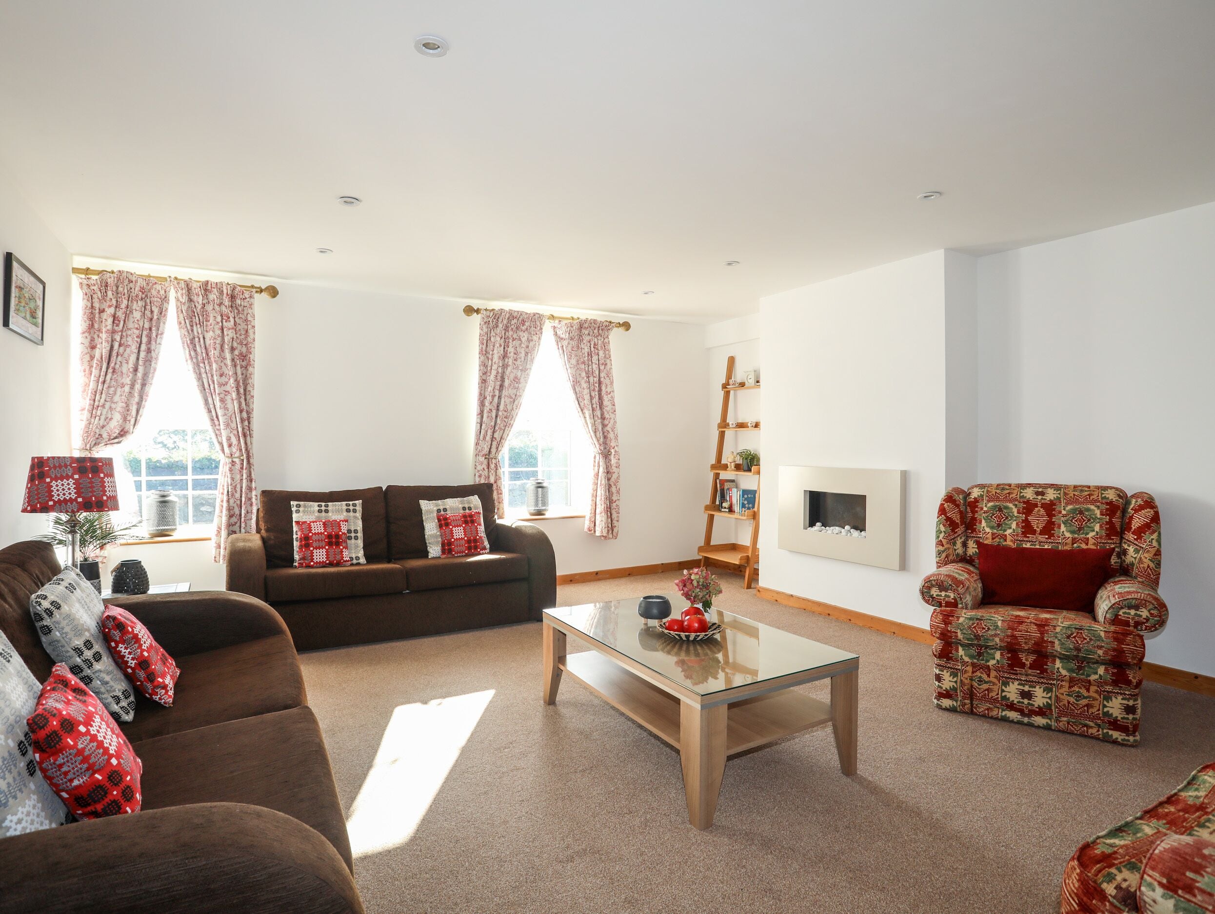 平房 | 客廳 | 電視、DVD 播放機