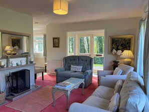 Cottage | Living area - Woodlands Cottage (Dorchester)