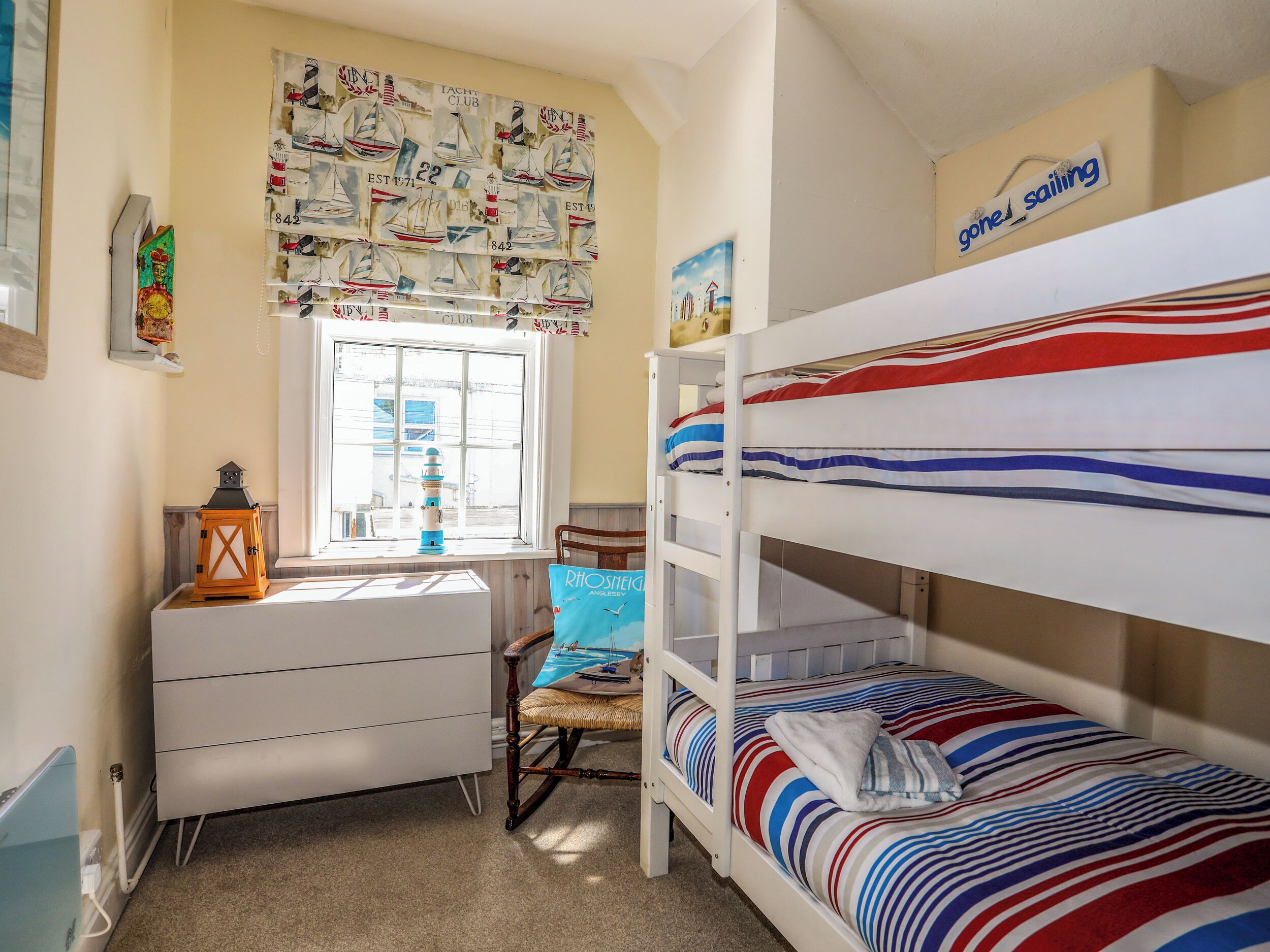 Cottage | Interior