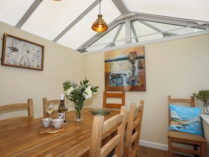 Dining - Arkoo (Rhosneigr)