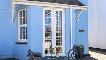 Cottage | Outdoor dining