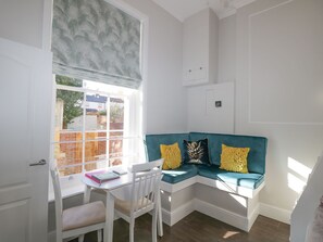 كوخ | المنشأة من الداخل