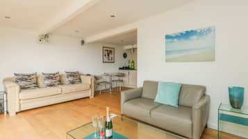 Cottage | Living room