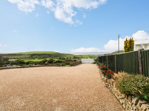 Cottage | Interior - Burton Bay (Bridport)