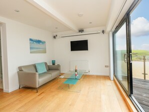 Cottage | Living room - Burton Bay (Bridport)