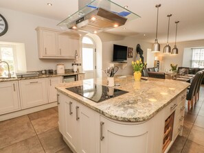 Cottage | Private kitchen - Lower Norton Farmhouse (Dartmouth)