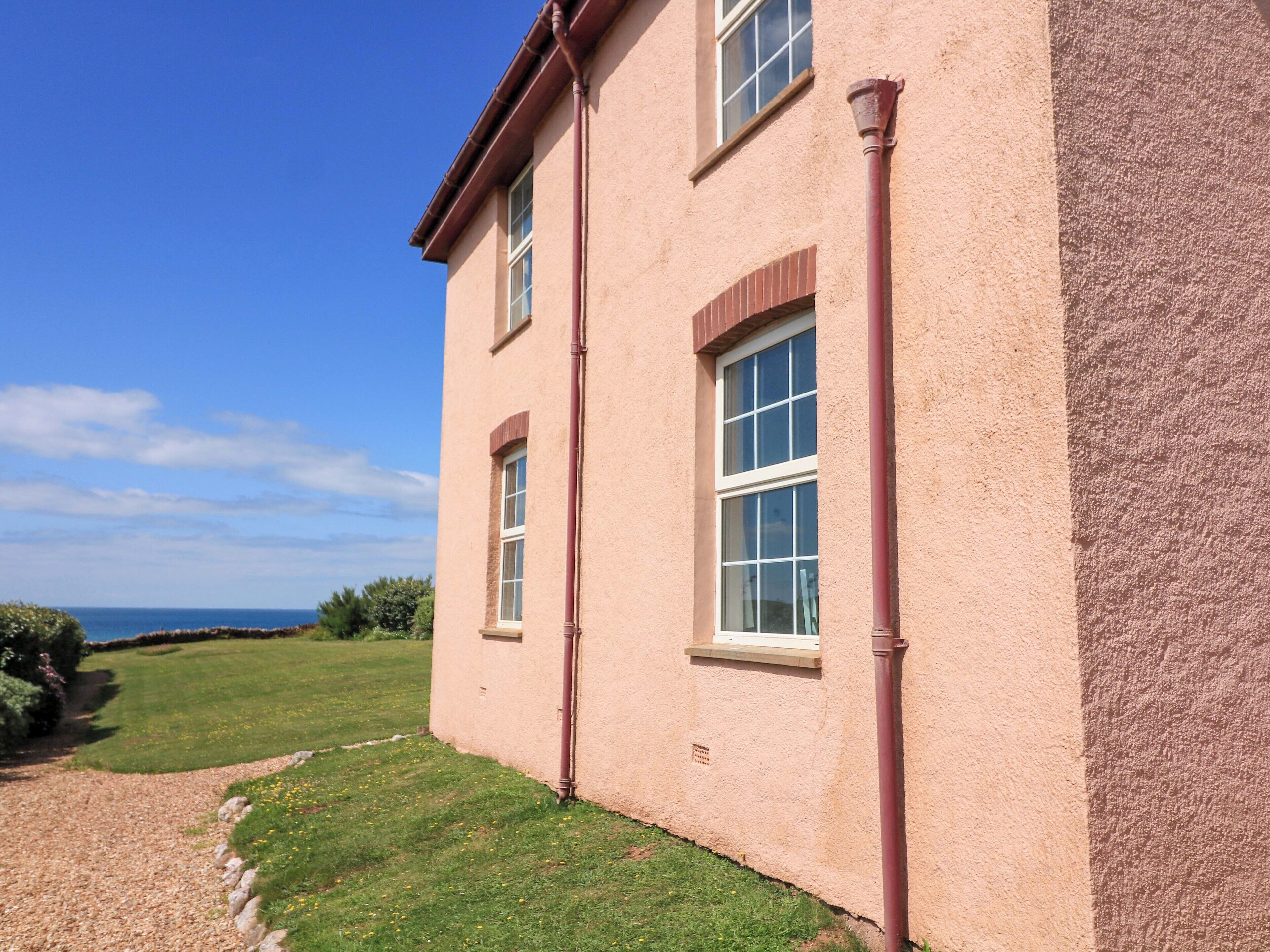 Cottage | Exterior
