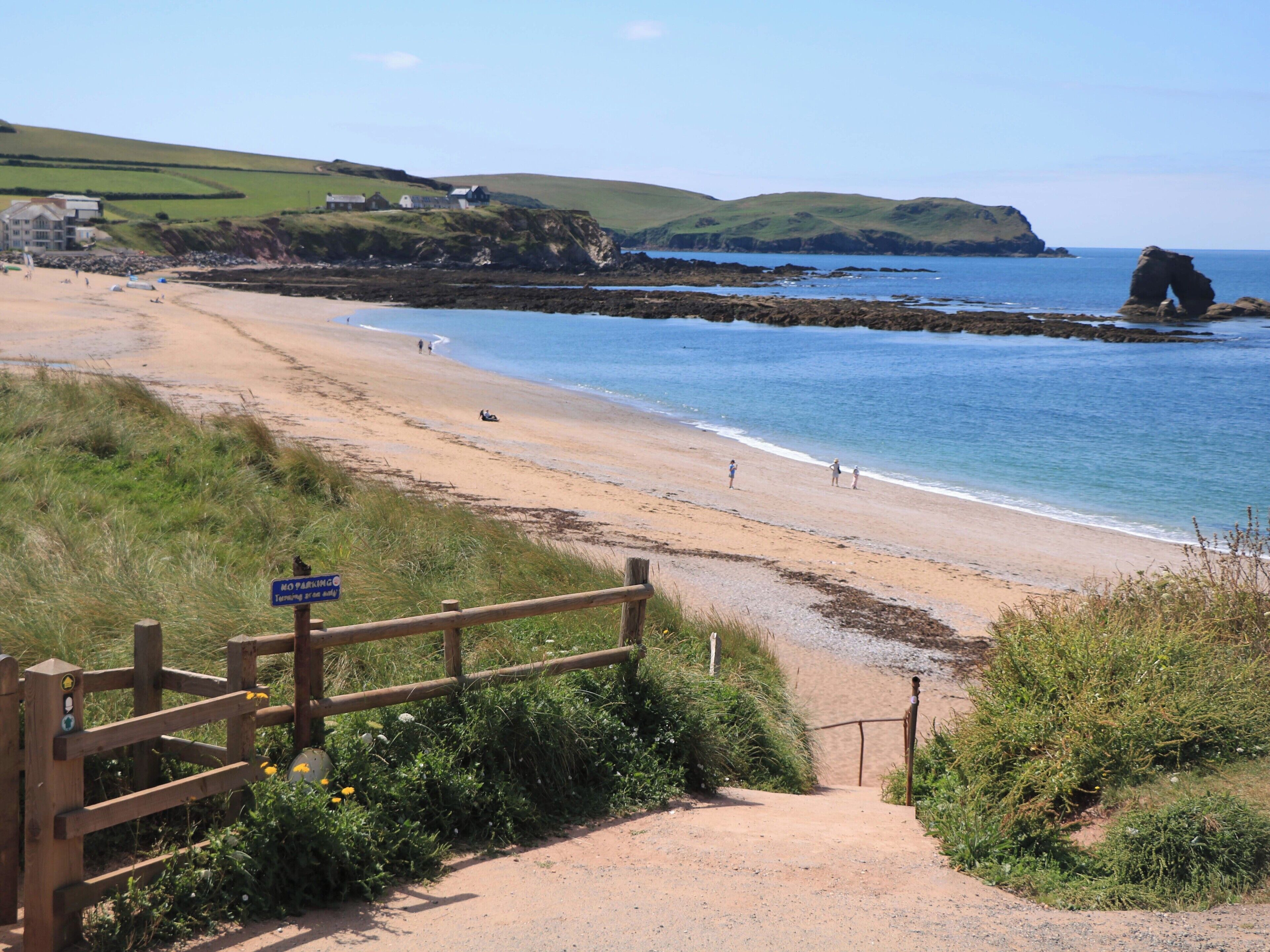 Cottage | Pantai | Pantai di sekitar