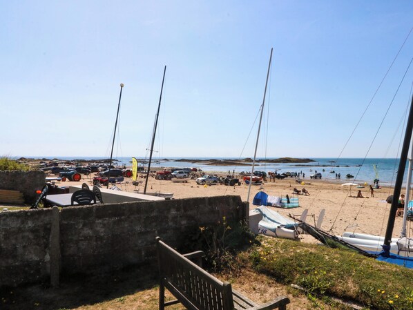 Cottage | Beach | On the beach