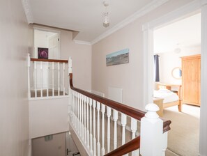 Cottage | 3 bedrooms, individually decorated, individually furnished, free WiFi