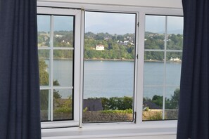 Cottage | 3 bedrooms, individually decorated, individually furnished, free WiFi