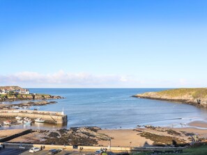 Beach/ocean view - Farm Cottage (Cemaes Bay)