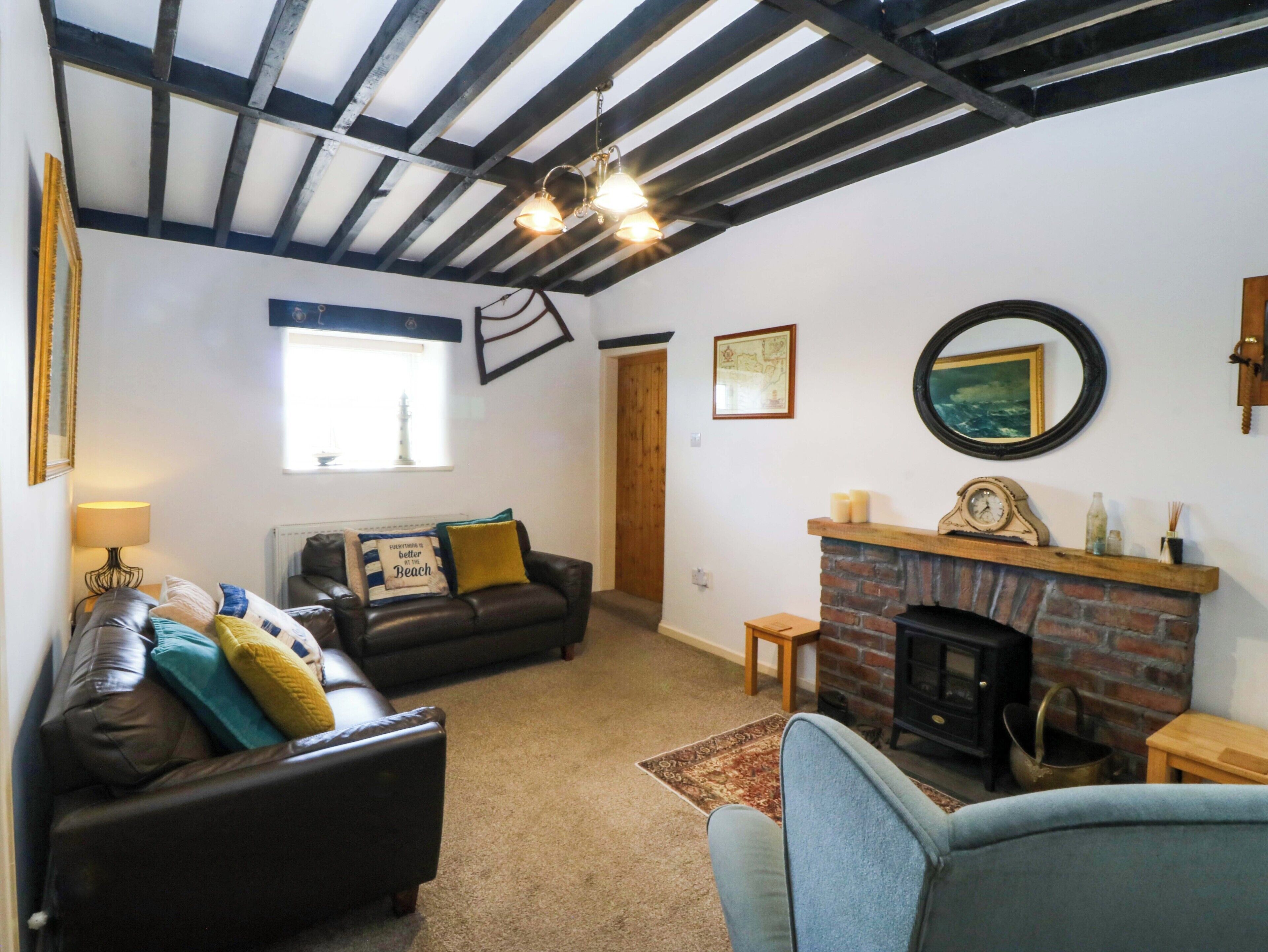 Cottage | Living area