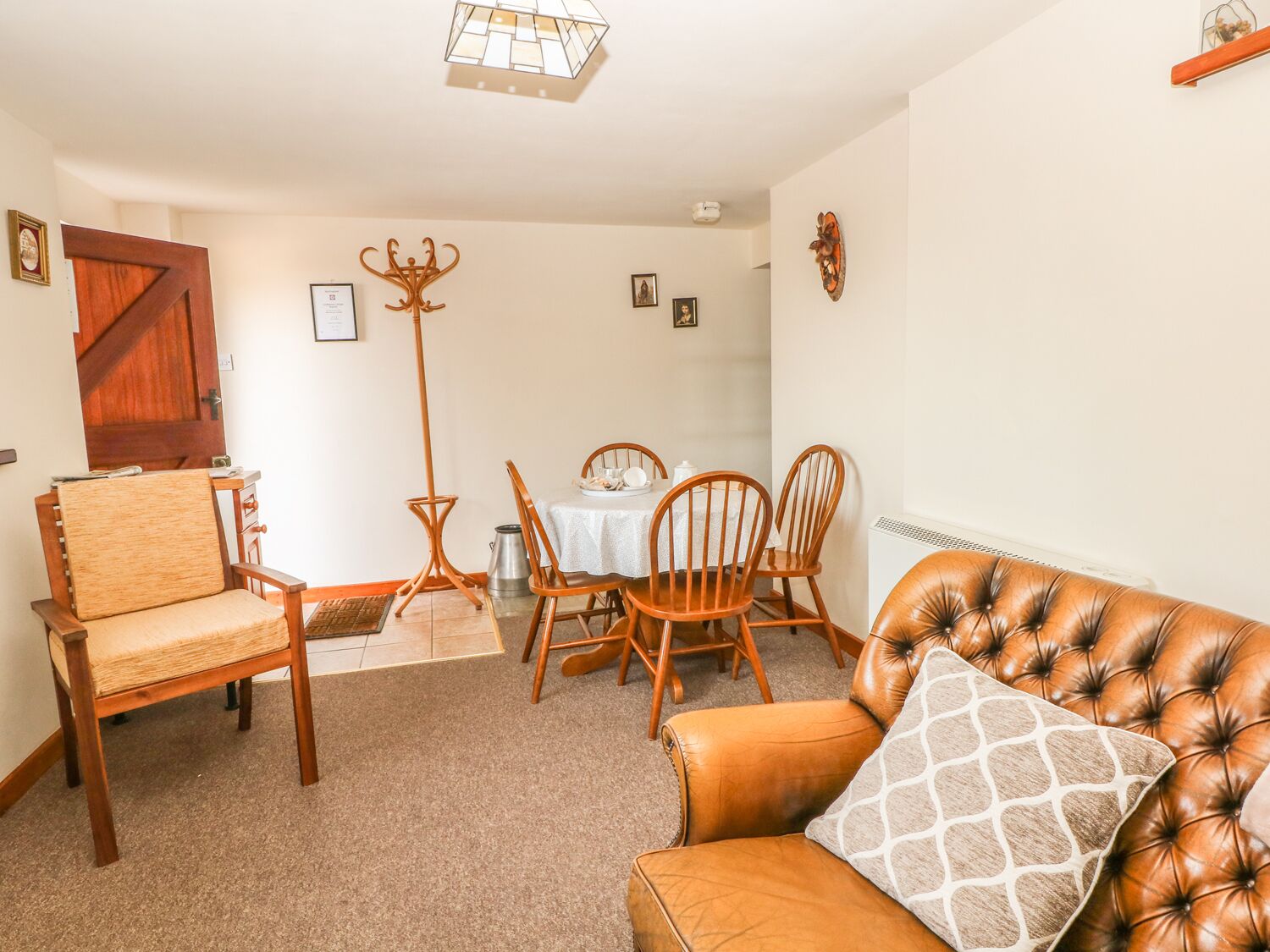 Cottage | Interior