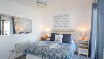 2 bedrooms, individually decorated, individually furnished, free WiFi