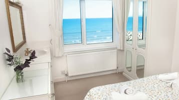 3 bedrooms, individually decorated, individually furnished, free WiFi