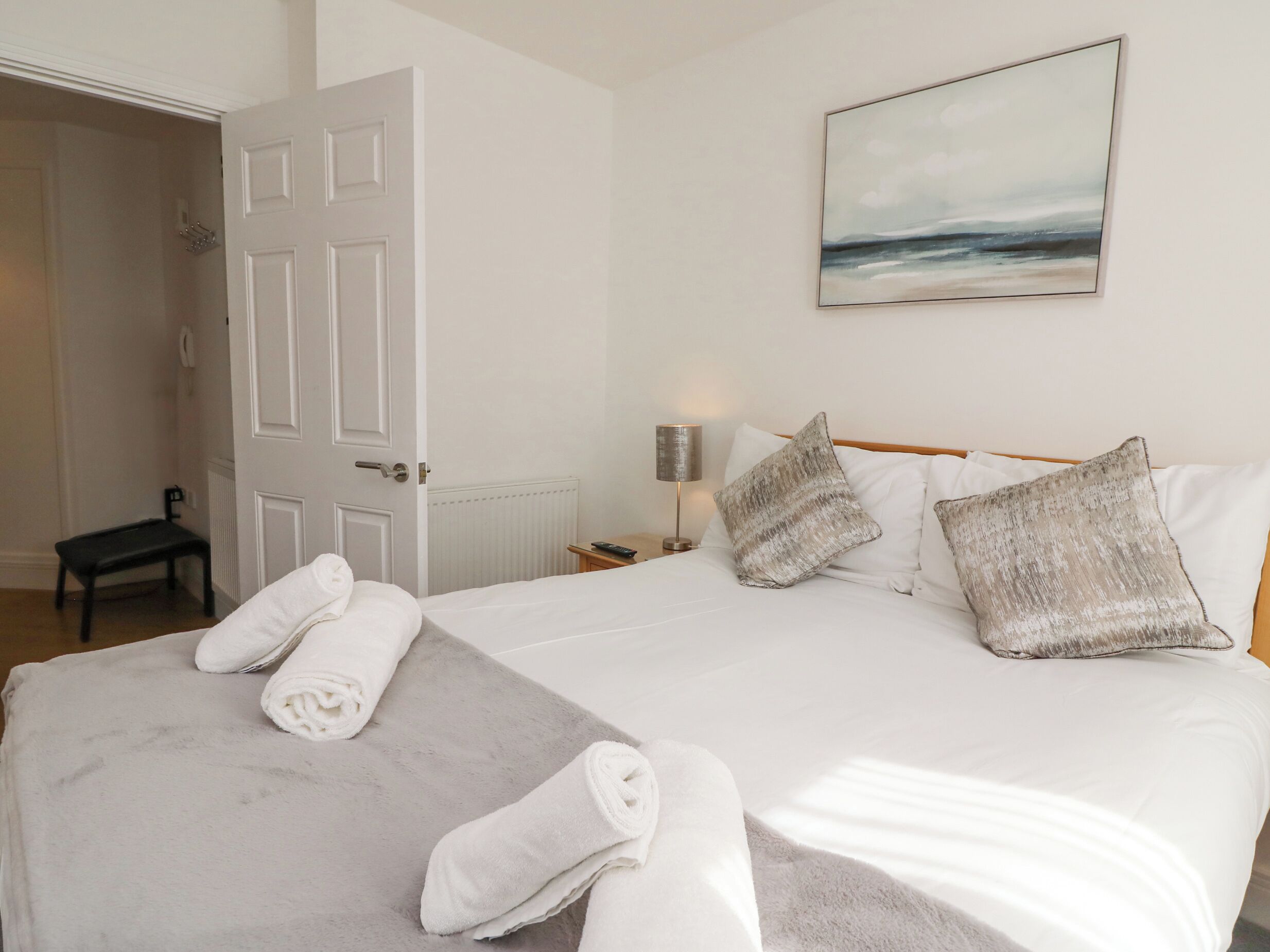 Cottage | 2 bedrooms, individually decorated, individually furnished, free WiFi