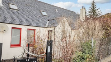 Cottage | Front of property