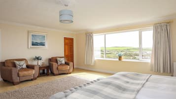 Cottage | 5 bedrooms, individually decorated, individually furnished, free WiFi