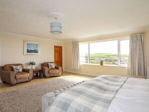 Cottage | 5 bedrooms, individually decorated, individually furnished, free WiFi