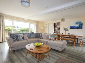 Cottage | Living area | DVD player