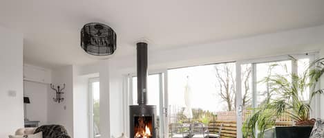 Cottage | Living room | TV