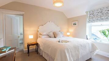 4 habitaciones, decoración personalizada y muebles diferentes