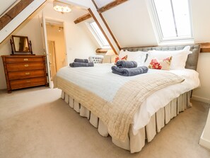 Cottage | Interior - The Clock Tower (Cirencester)