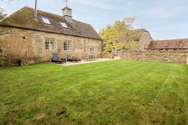 Cottage | Interior