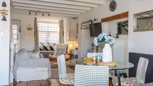 Dining - St Agnes (Porthmadog)