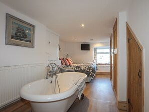 2 bedrooms, individually decorated, individually furnished, free WiFi - St Agnes (Porthmadog)