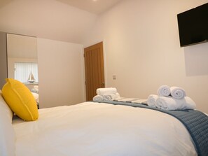 Cottage | Interior - Fishermans Loft (St Austell)