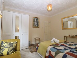 5 bedrooms, individually decorated, individually furnished, free WiFi - Gwylan Uchaf (Y Felinheli)