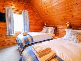 3 habitaciones, decoración personalizada y muebles diferentes 