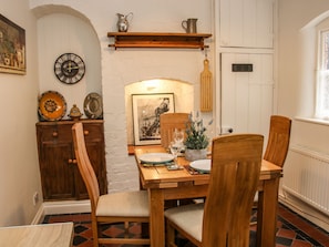 Cottage | Interior