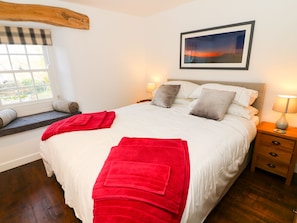 Cottage | Interior