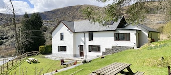Stiniog Lodge