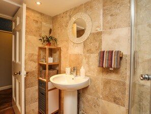 Cottage | Interior - Towyn Lodge (Holyhead)