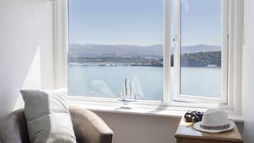 2 bedrooms, individually decorated, individually furnished, free WiFi