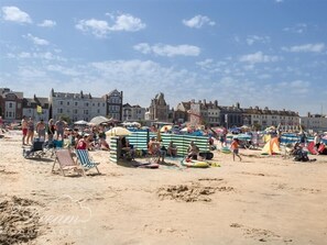 Cottage | Interior - Sunny Days (Weymouth)