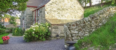 Cottage | Interior