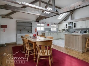 Cottage | Interior - Upsidedown House (Weymouth)