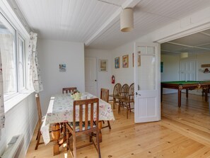 Cottage | Interior